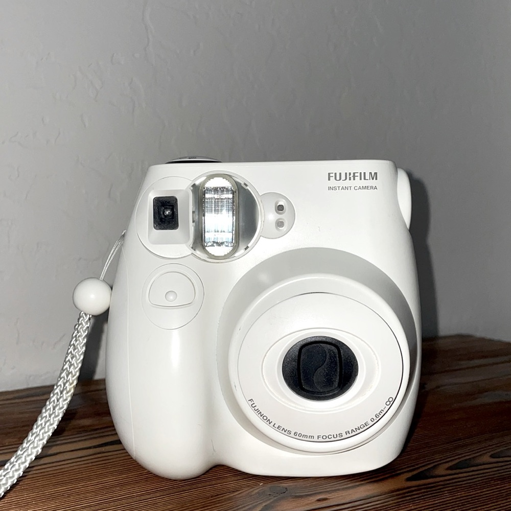 FUJIFILM instax mini 7S WORKING